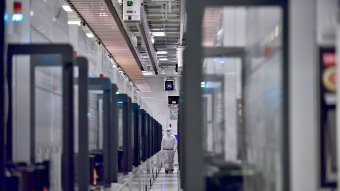 Processeurs mobiles : Intel ouvre ses usines à Arm