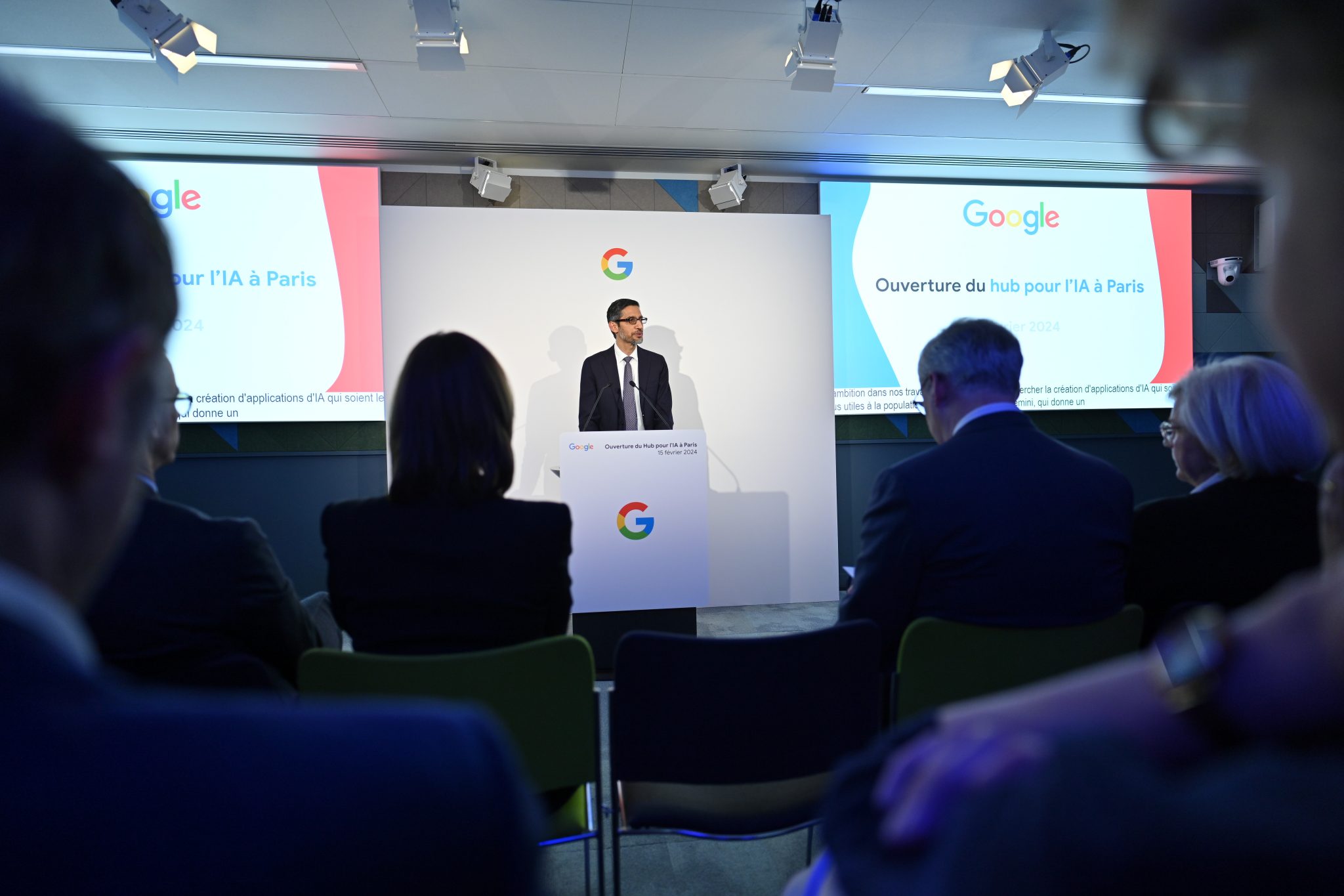 Google ouvre un nouveau centre de recherches sur l'IA à Paris